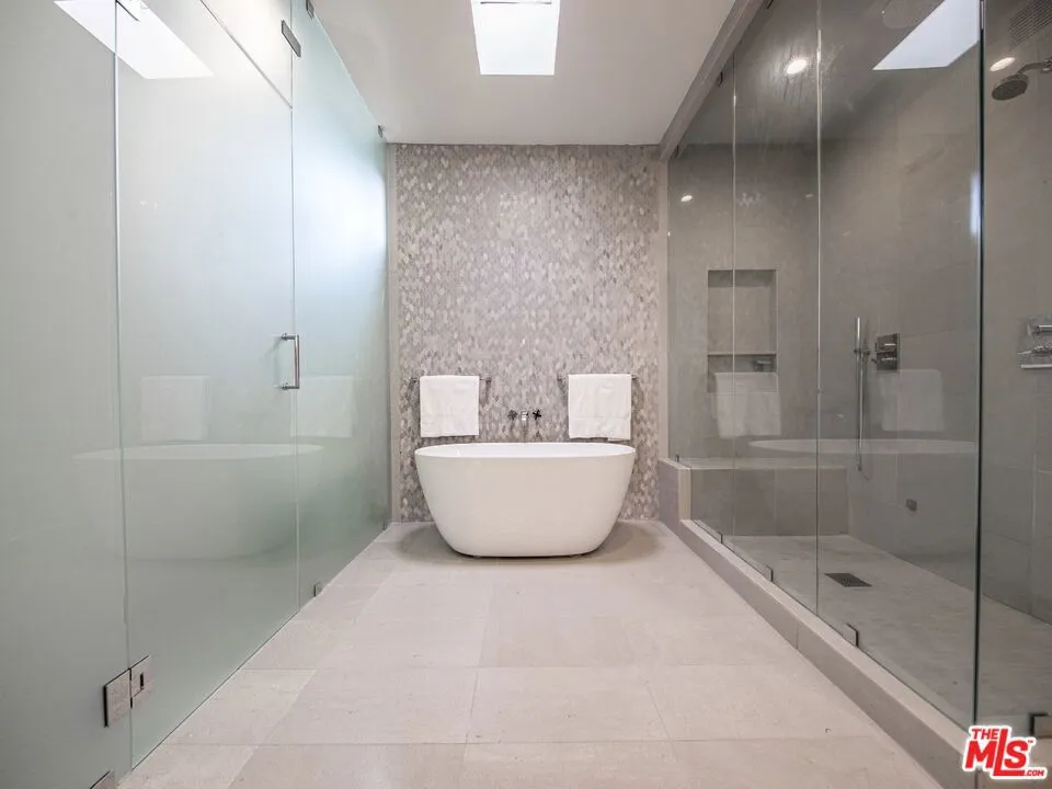 1115 14th Street Santa Monica, CA 90403