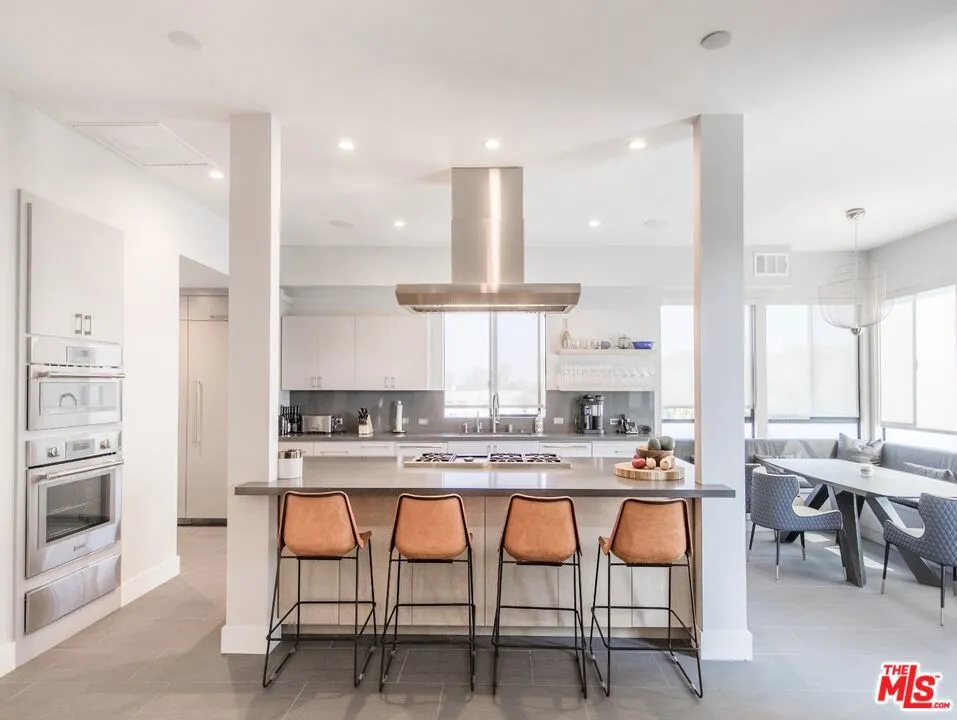 1115 14th Street Santa Monica, CA 90403
