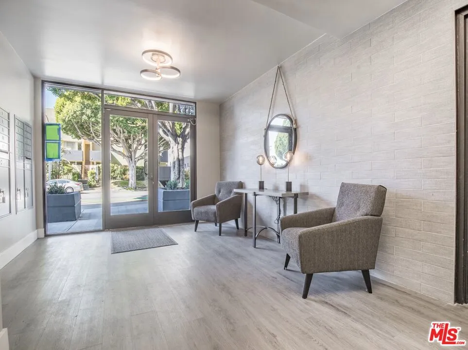 1115 14th Street Santa Monica, CA 90403
