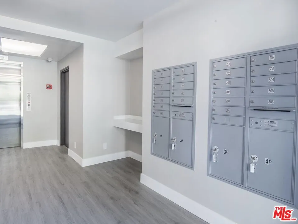 1115 14th Street Santa Monica, CA 90403