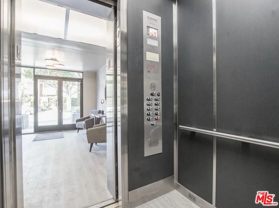 1115 14th Street Santa Monica, CA 90403