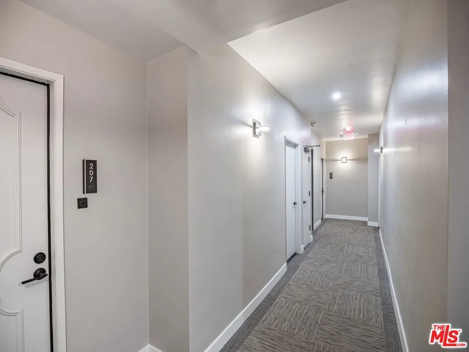 1115 14th Street Santa Monica, CA 90403