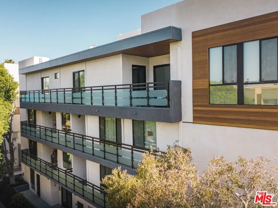1115 14th Street Santa Monica, CA 90403