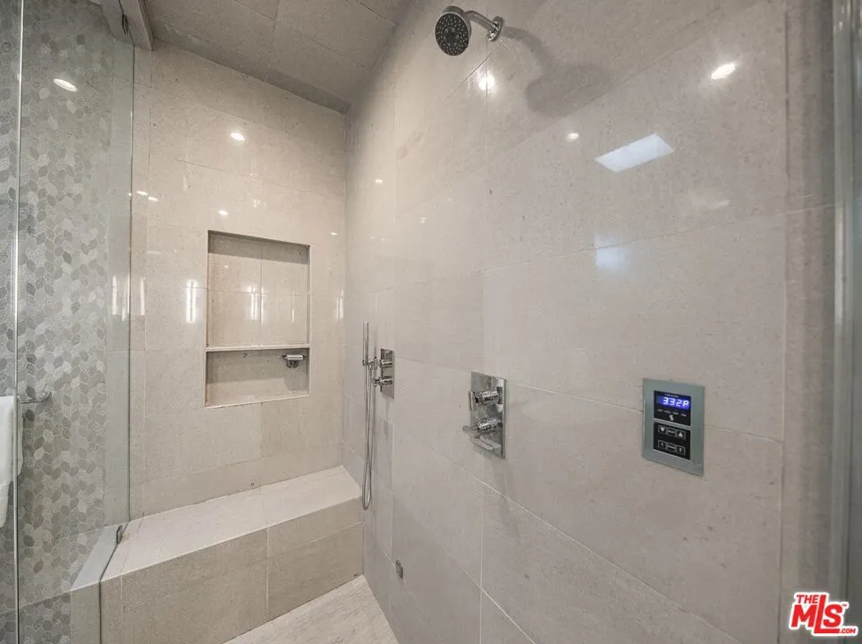 1115 14th Street Santa Monica, CA 90403