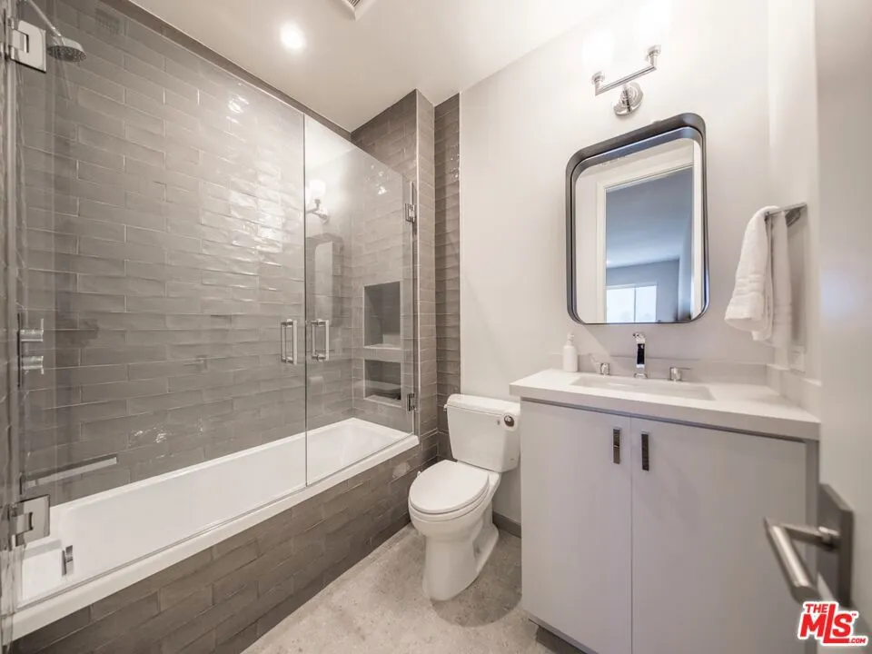 1115 14th Street Santa Monica, CA 90403