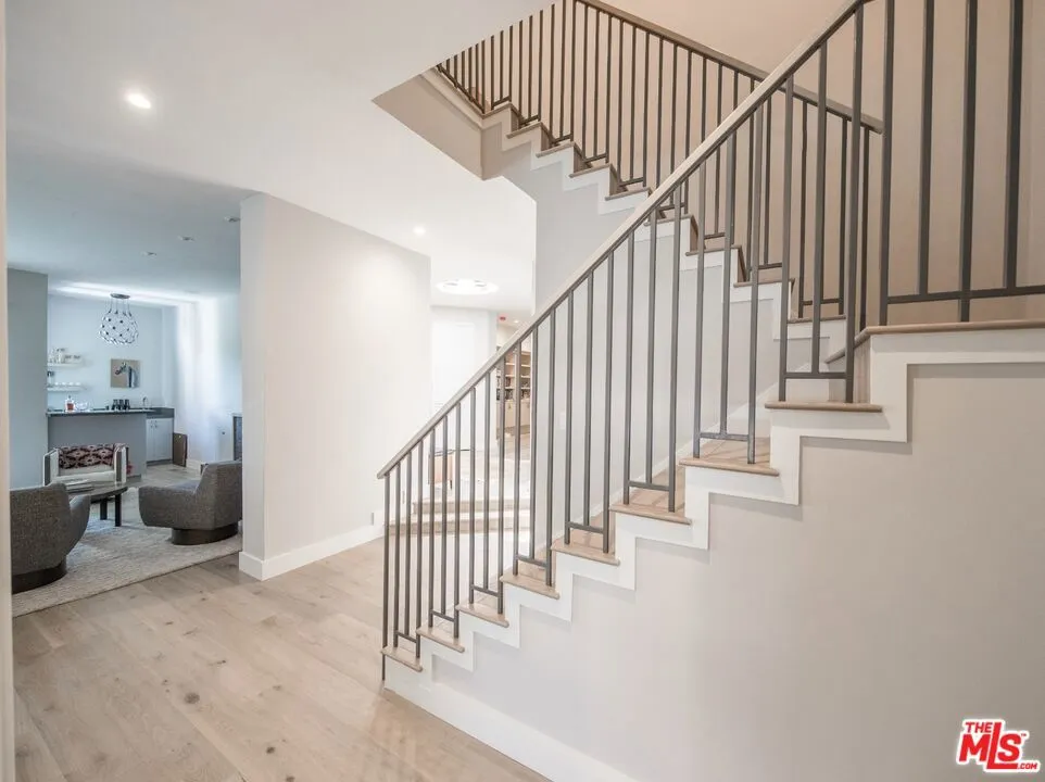 1115 14th Street Santa Monica, CA 90403