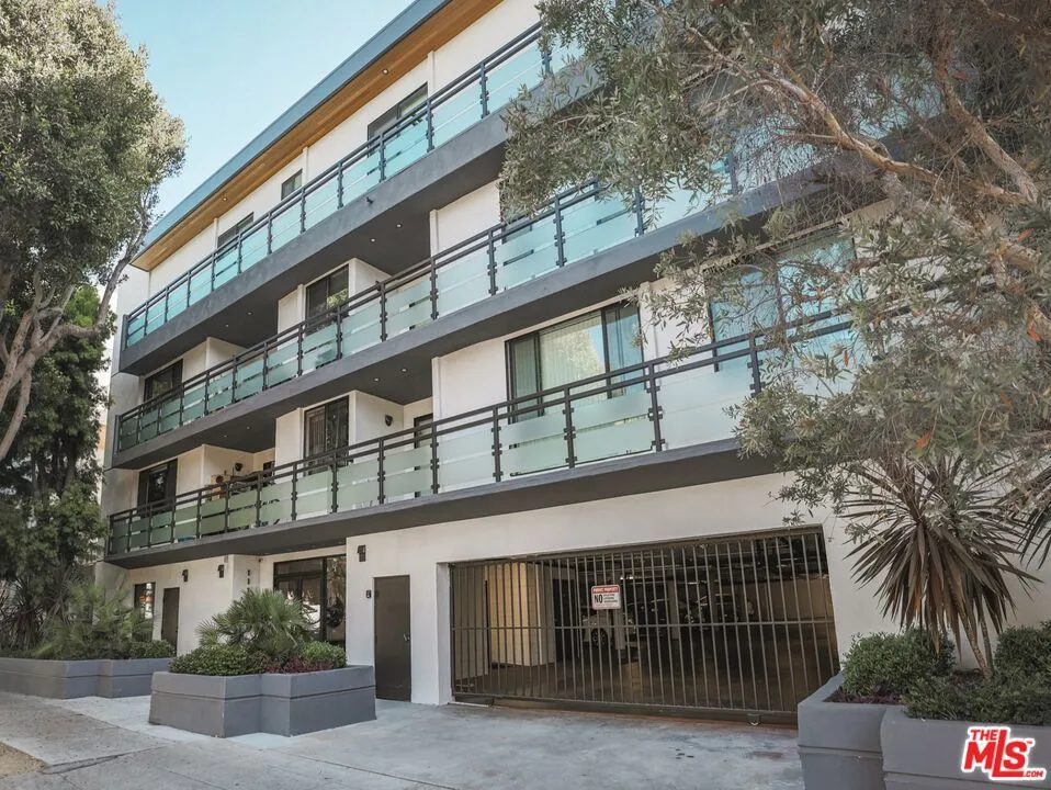 1115 14th Street Santa Monica, CA 90403