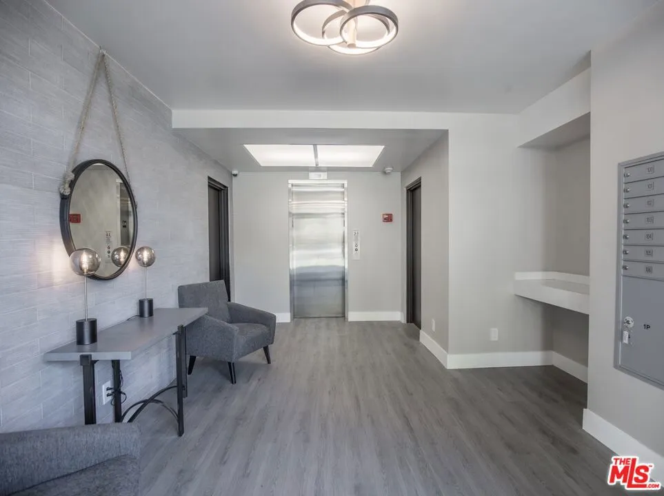 1115 14th Street Santa Monica, CA 90403