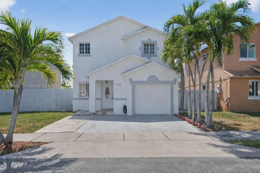 13758 SW 160th Ter Miami, FL 33177