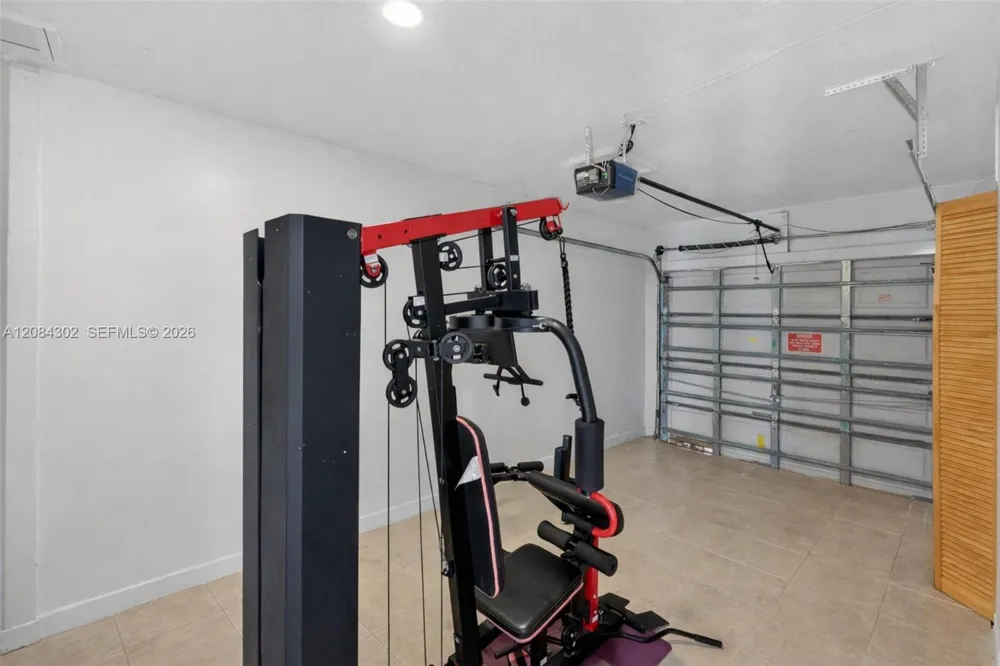 13758 SW 160th Ter Miami, FL 33177