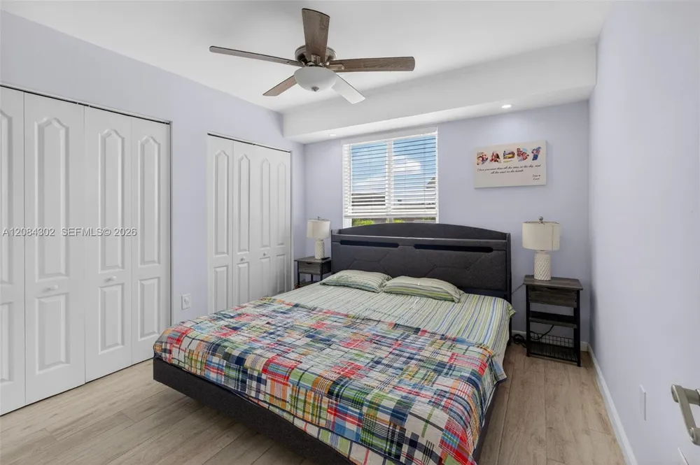13758 SW 160th Ter Miami, FL 33177