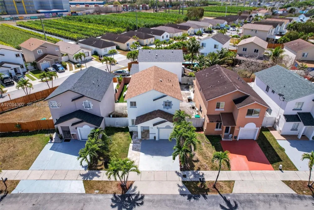13758 SW 160th Ter Miami, FL 33177