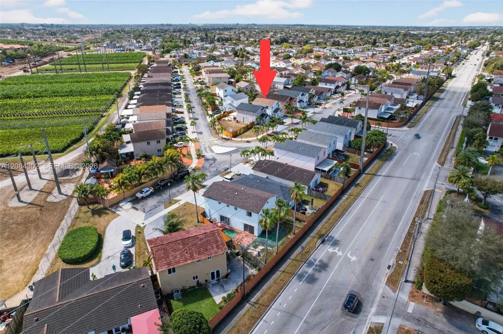 13758 SW 160th Ter Miami, FL 33177