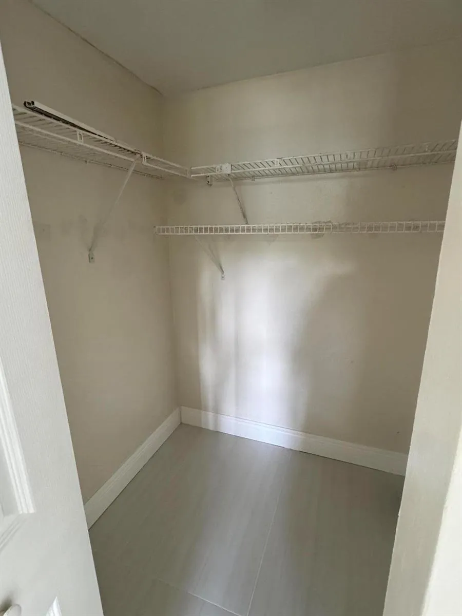 8000 FAIRVIEW DRIVE #209 Tamarac, FL 33321