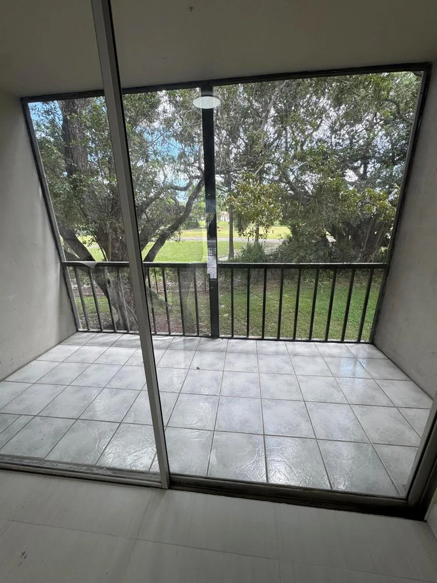 8000 FAIRVIEW DRIVE #209 Tamarac, FL 33321