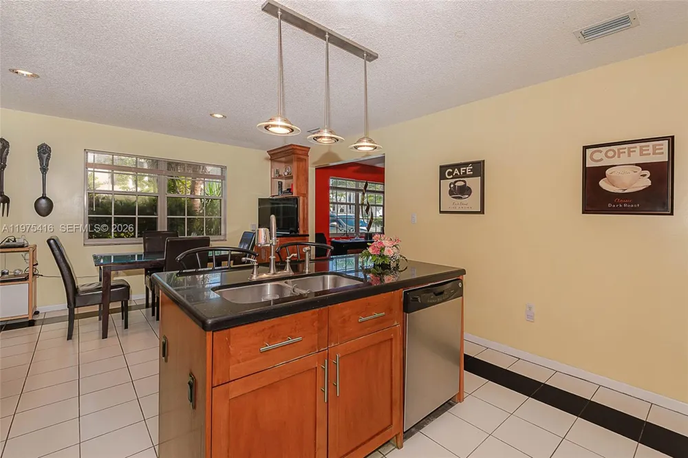 2518 NE 206th Ter Miami, FL 33180