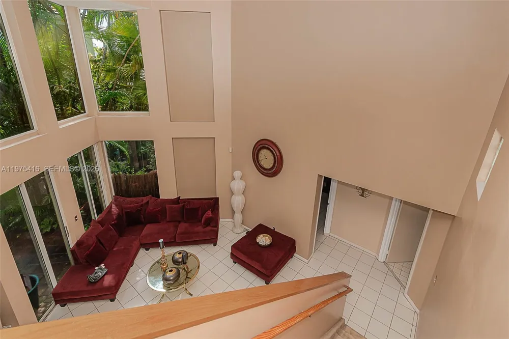 2518 NE 206th Ter Miami, FL 33180