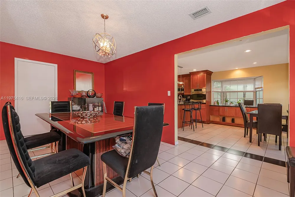 2518 NE 206th Ter Miami, FL 33180