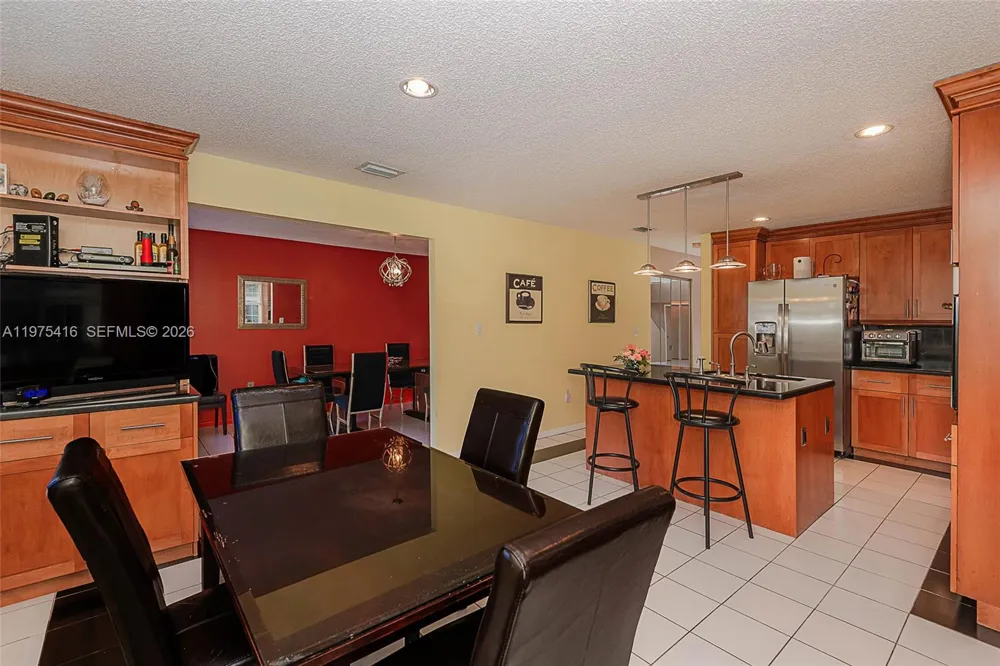2518 NE 206th Ter Miami, FL 33180