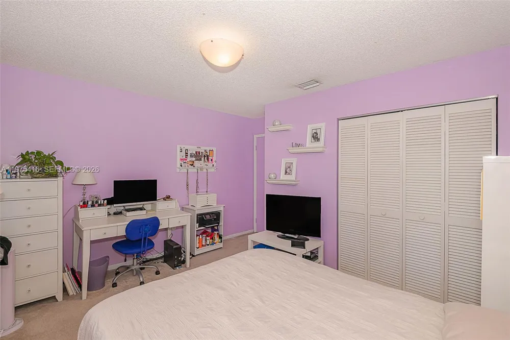 2518 NE 206th Ter Miami, FL 33180