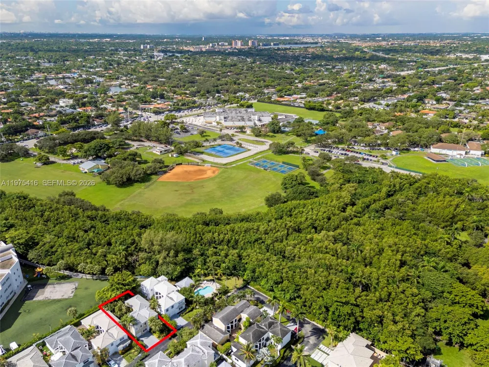 2518 NE 206th Ter Miami, FL 33180