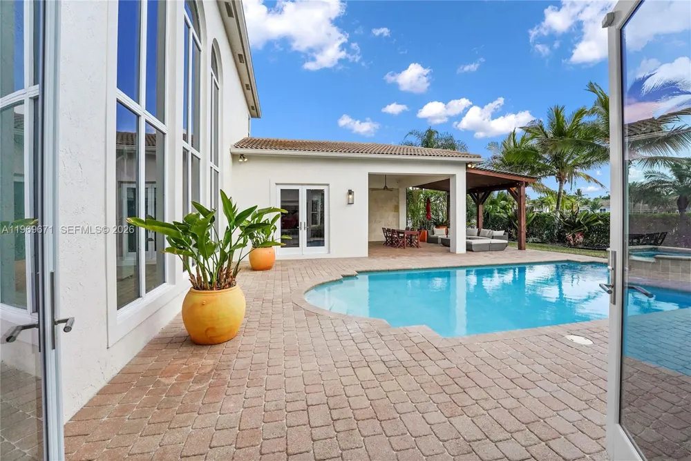 12486 World Cup Ln Wellington, FL 33414