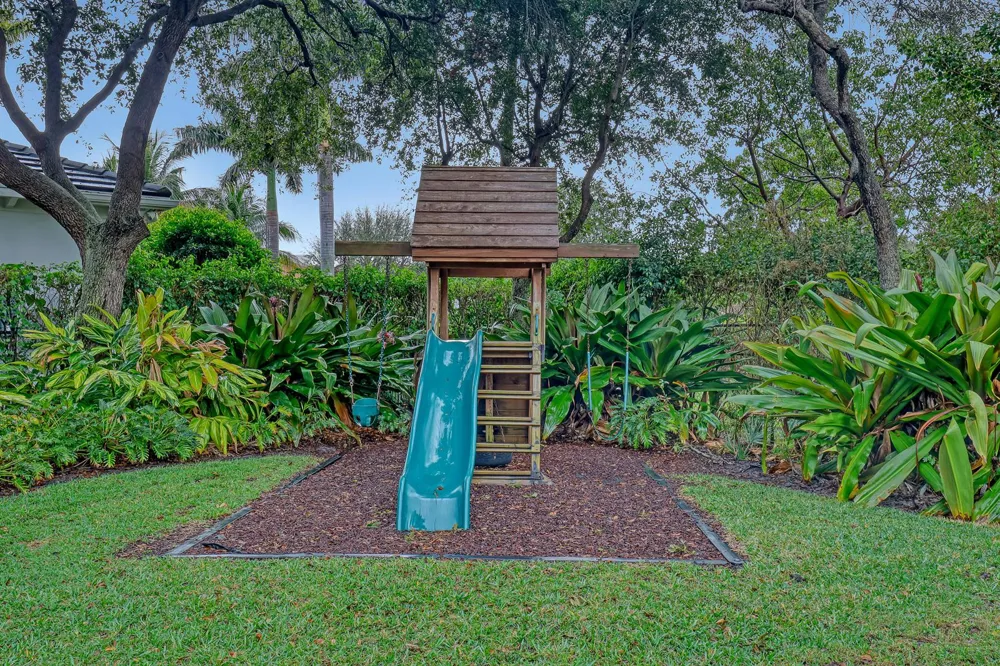 1004 Kokomo Key Lane Delray Beach, FL 33483