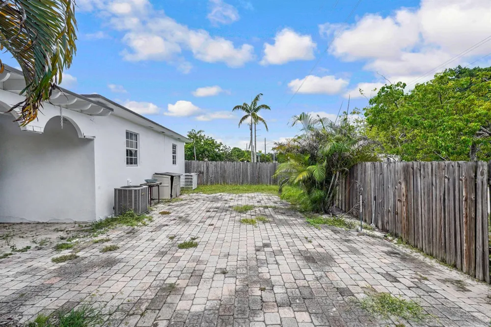 500 NW 120TH STREET Miami, FL 33168