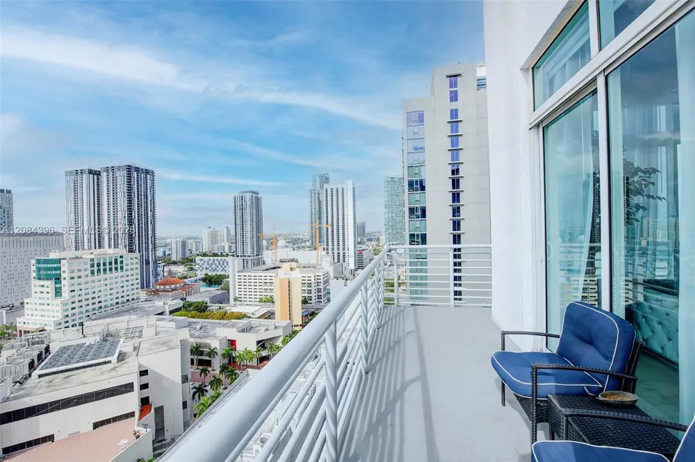 234 NE 3rd St #UPH01 Miami, FL 33132