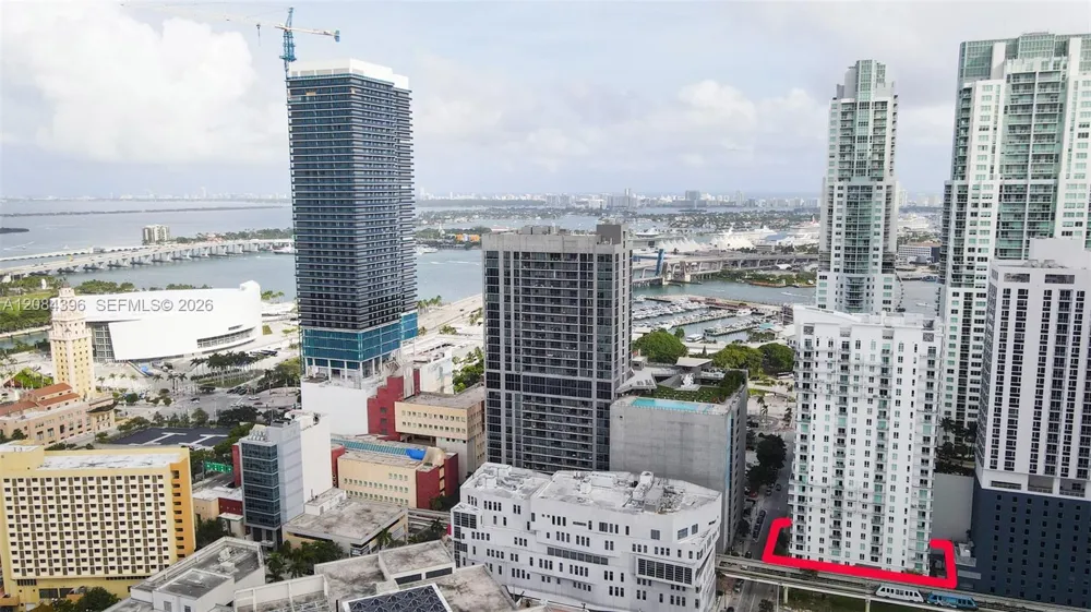234 NE 3rd St #UPH01 Miami, FL 33132
