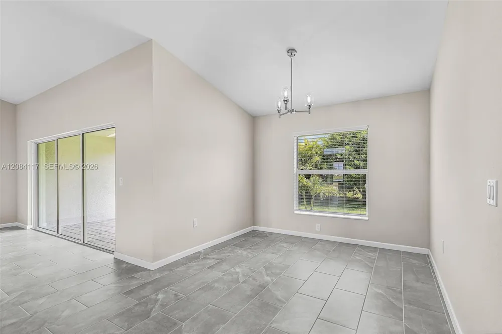 2305 NW 34 ave Cape Coral, FL 33993
