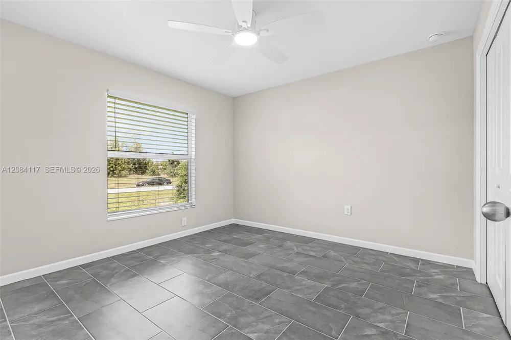 2305 NW 34 ave Cape Coral, FL 33993