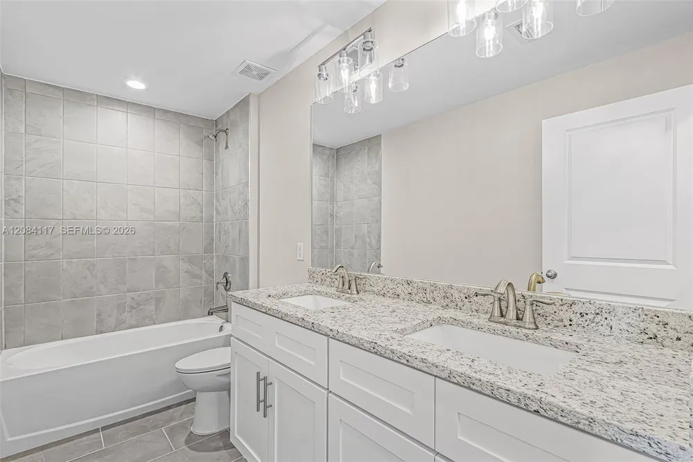 2305 NW 34 ave Cape Coral, FL 33993