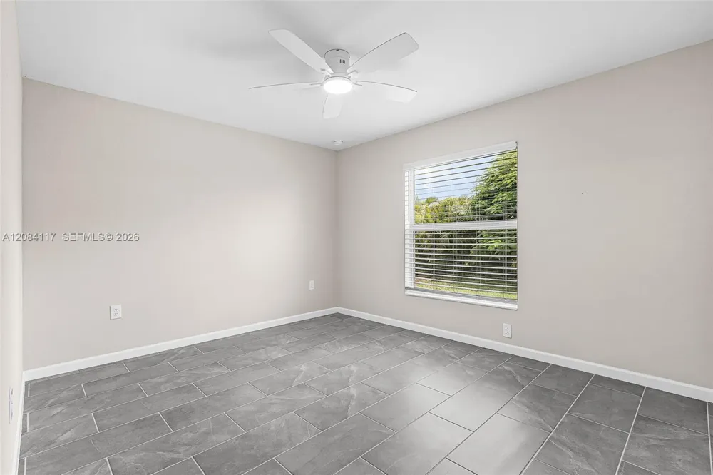 2305 NW 34 ave Cape Coral, FL 33993