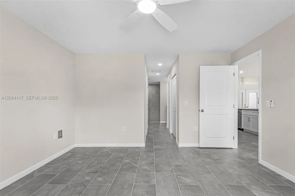 2305 NW 34 ave Cape Coral, FL 33993