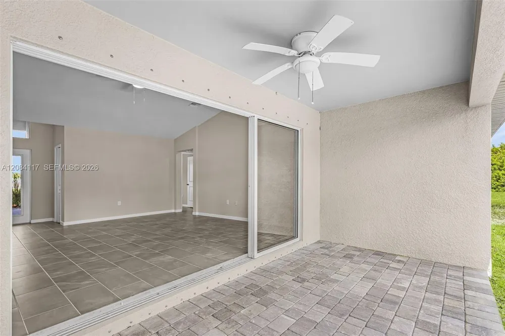 2305 NW 34 ave Cape Coral, FL 33993