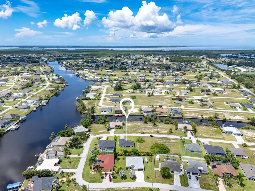 2305 NW 34 ave Cape Coral, FL 33993