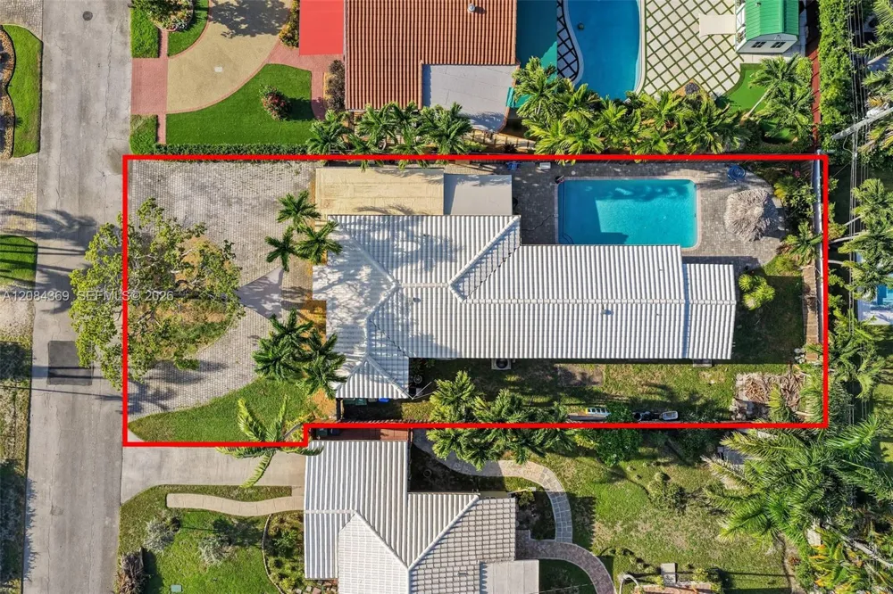 1716 NE 17th Ave Fort Lauderdale, FL 33305