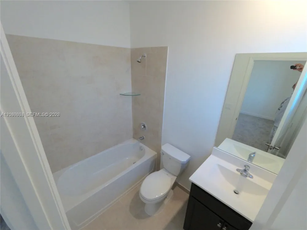 312 NE 208th Ter #312 Miami, FL 33179