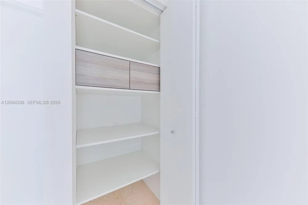 1300 Brickell Bay Dr #1206 Miami, FL 33131