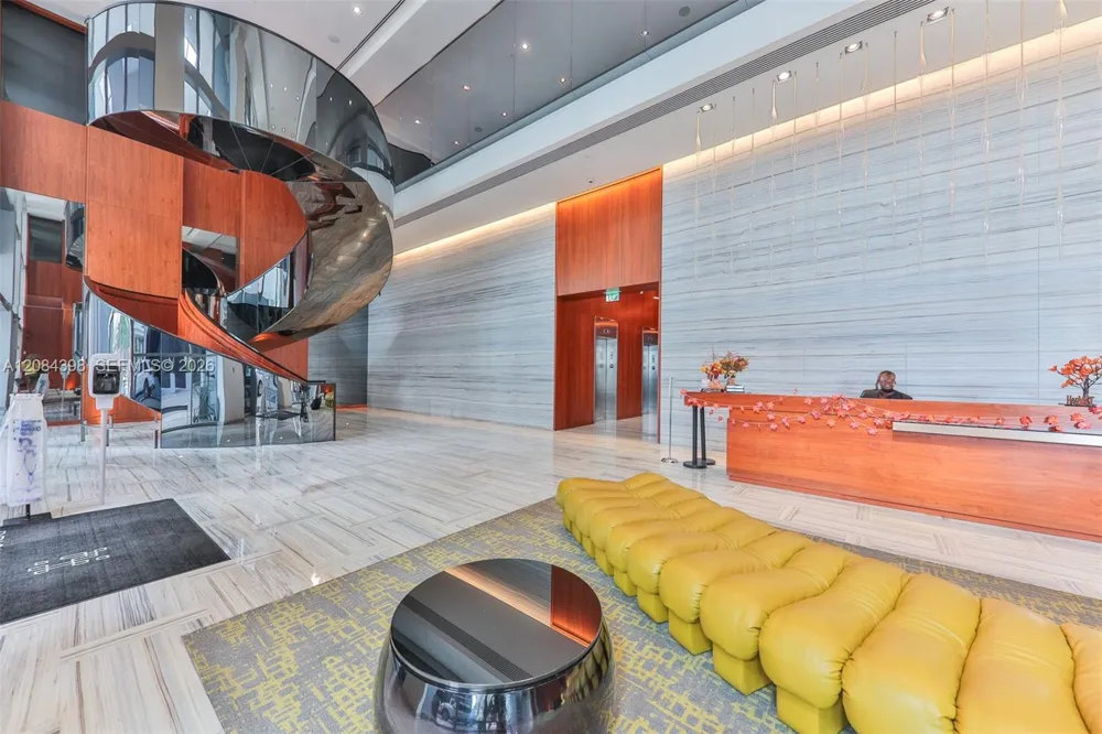 1300 Brickell Bay Dr #1206 Miami, FL 33131