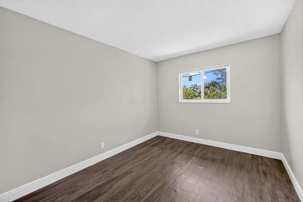1007 W PROSPECT #205 Fort Lauderdale, FL 33309