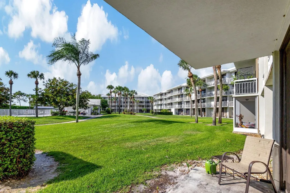 2741 VILLAGE BOULEVARD #104 West Palm Beach, FL 33409