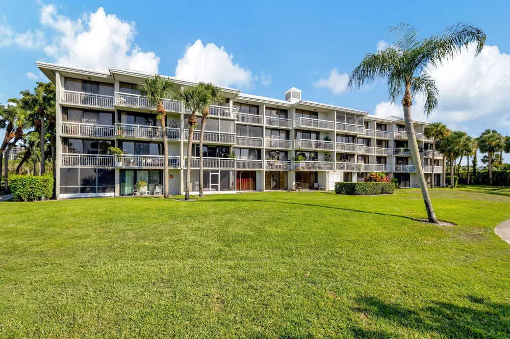 2741 VILLAGE BOULEVARD #104 West Palm Beach, FL 33409
