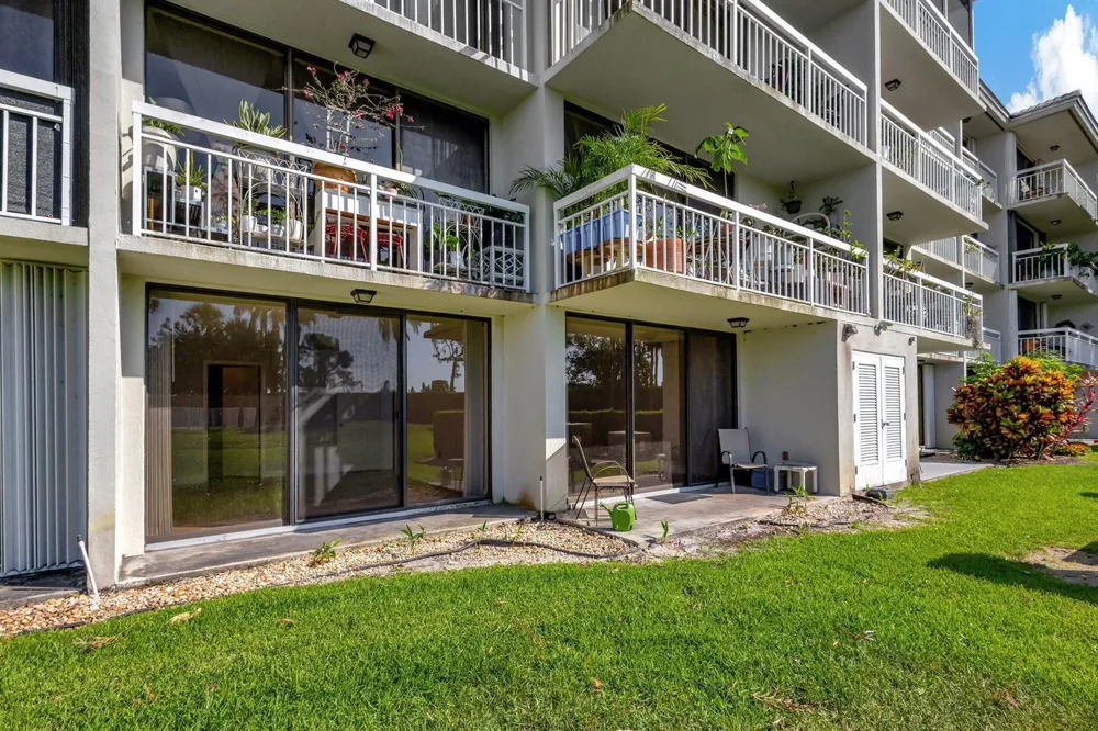 2741 VILLAGE BOULEVARD #104 West Palm Beach, FL 33409
