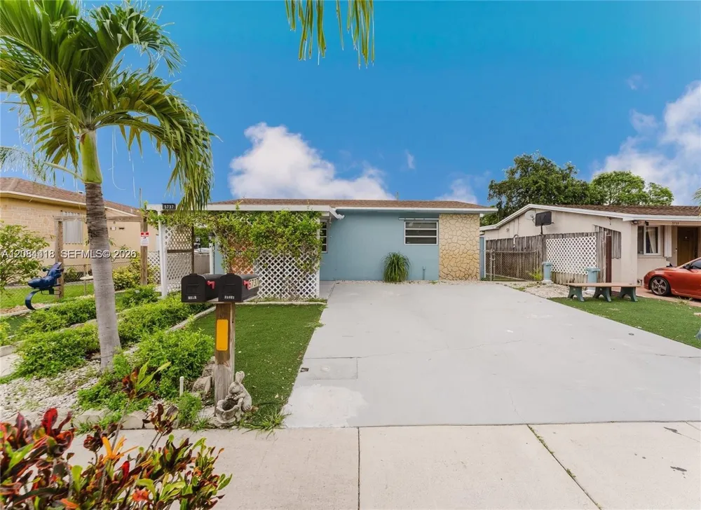 5737 Grant St #2 Hollywood, FL 33021