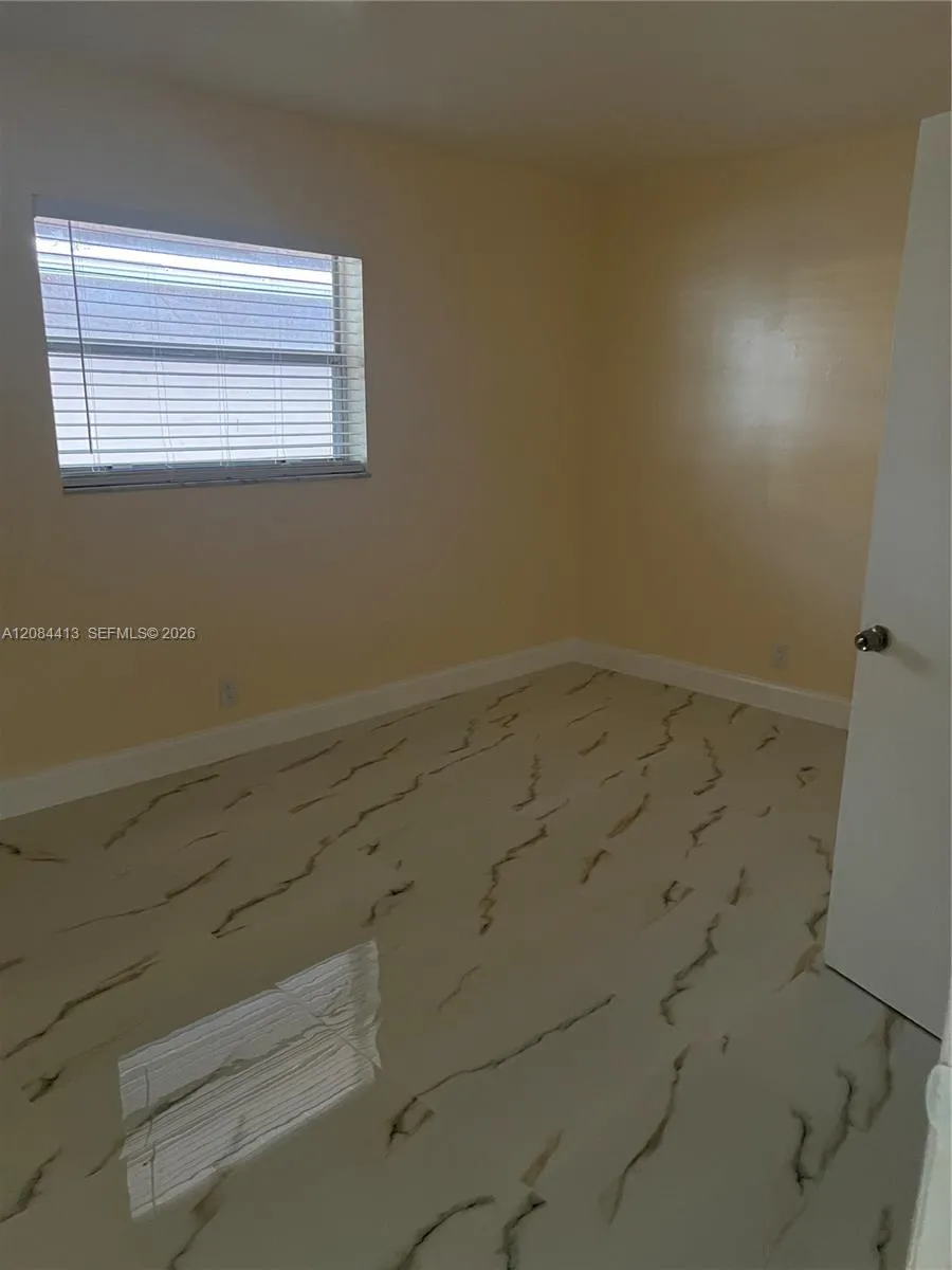 6470 NW 20th Ct #2r Sunrise, FL 33313