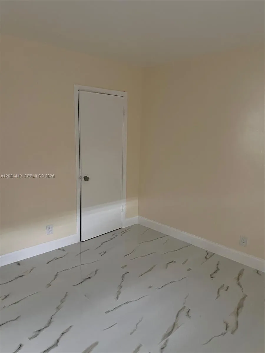 6470 NW 20th Ct #2r Sunrise, FL 33313