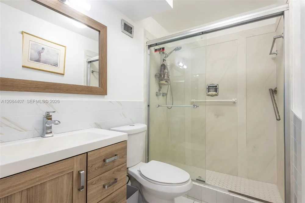 6100 NW 44th St #405 Lauderhill, FL 33319
