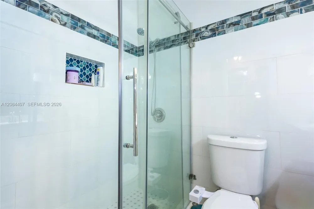6100 NW 44th St #405 Lauderhill, FL 33319